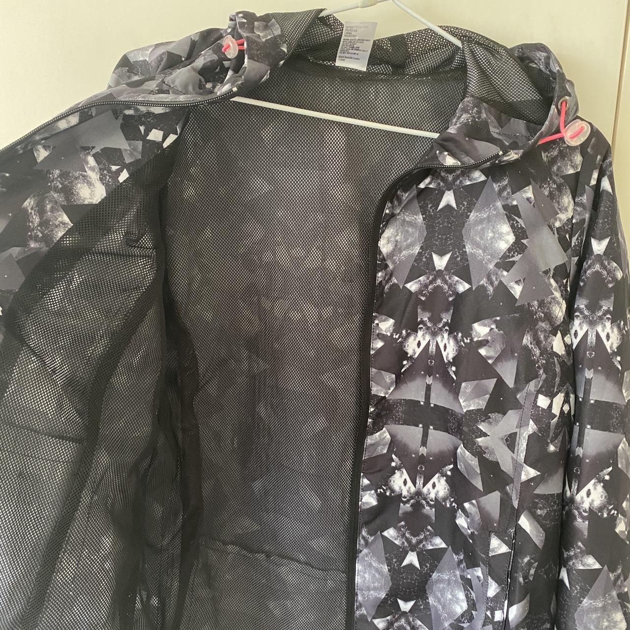 Patterned wind breaker/spray hooded jacket. Ideal... Depop