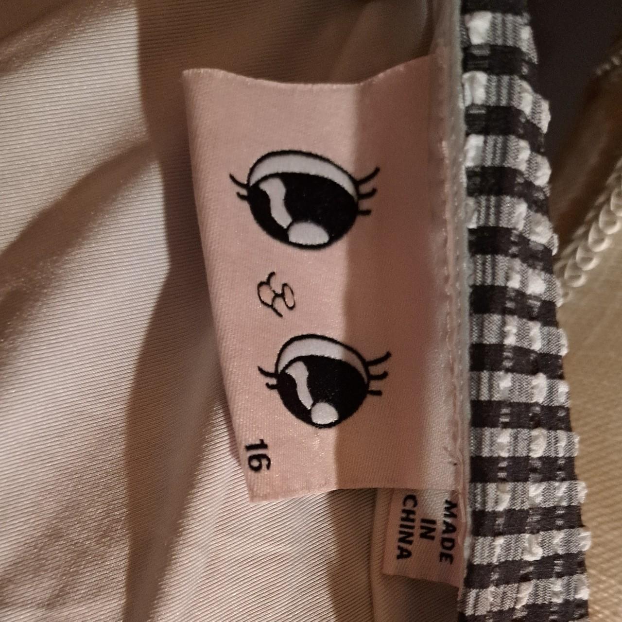 Lazy Oaf Women's Black and White Crop-top (4)