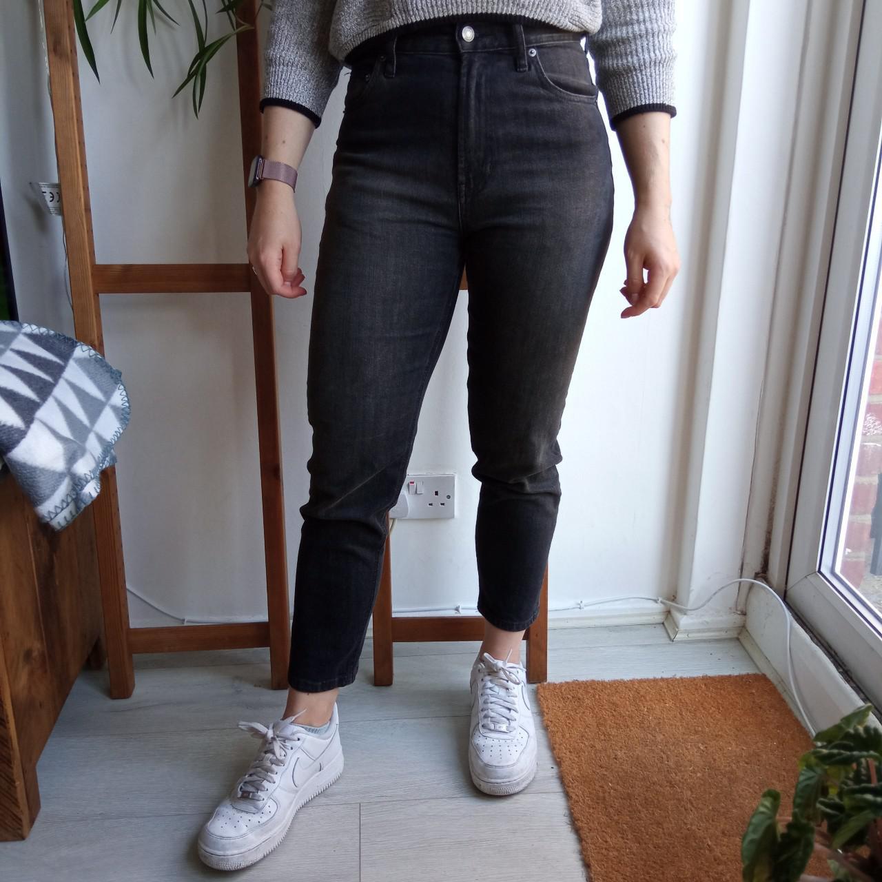 gap high waisted mom jeans