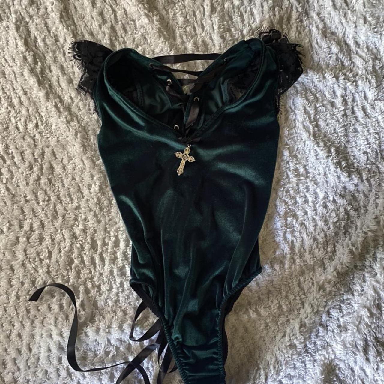 Product Image 4 - Widow green velvet lace up