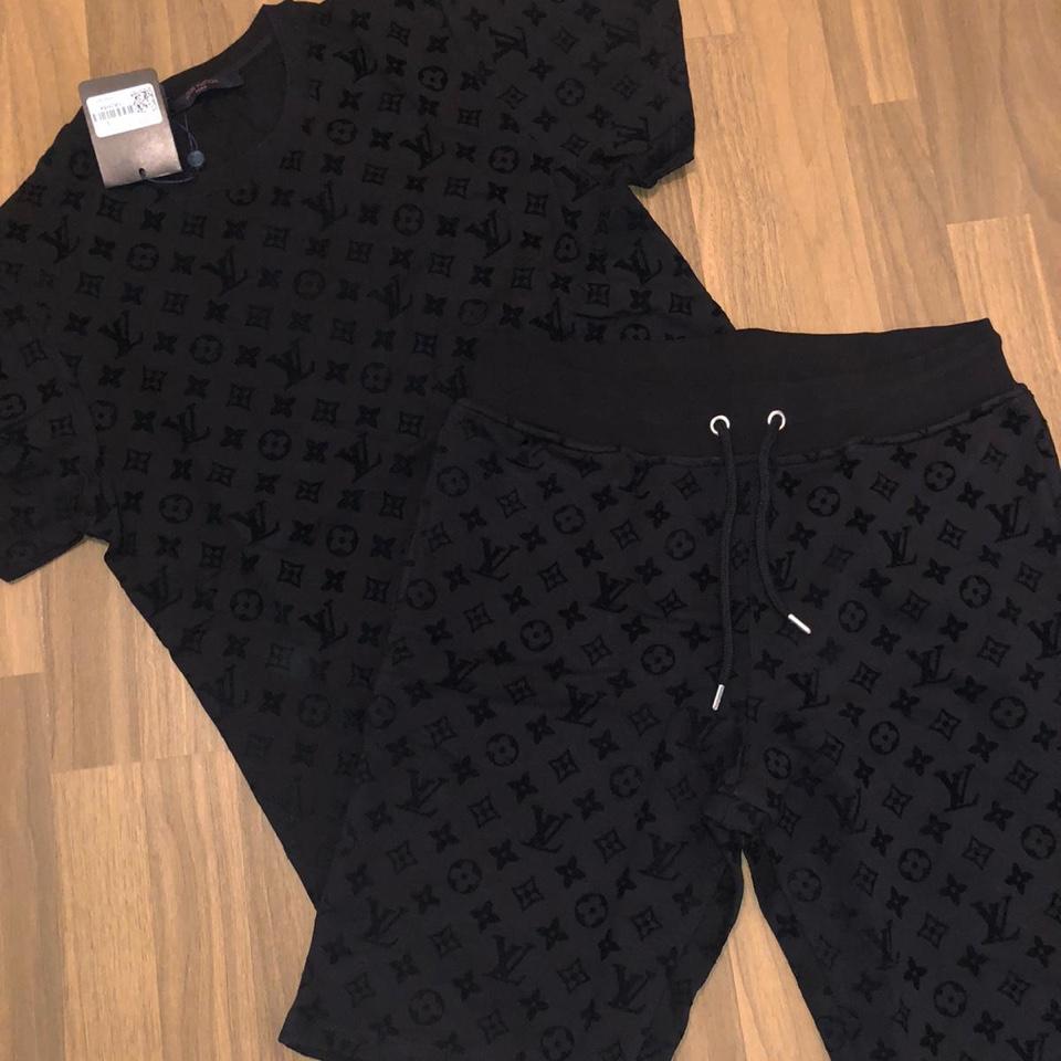 Louis Vuitton Men’s Set - T-Shirt & Shorts in colour