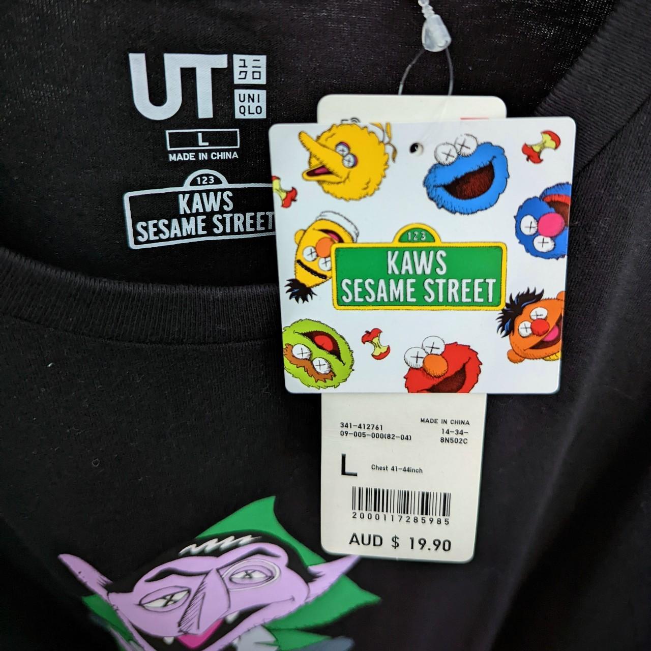 UNIQLO✖️KAWS✖️SESAME STREET-