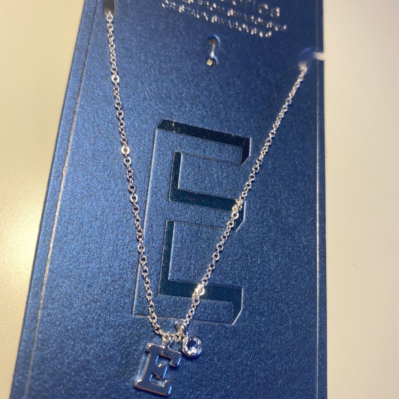item listed by brandedclothingforcheaper