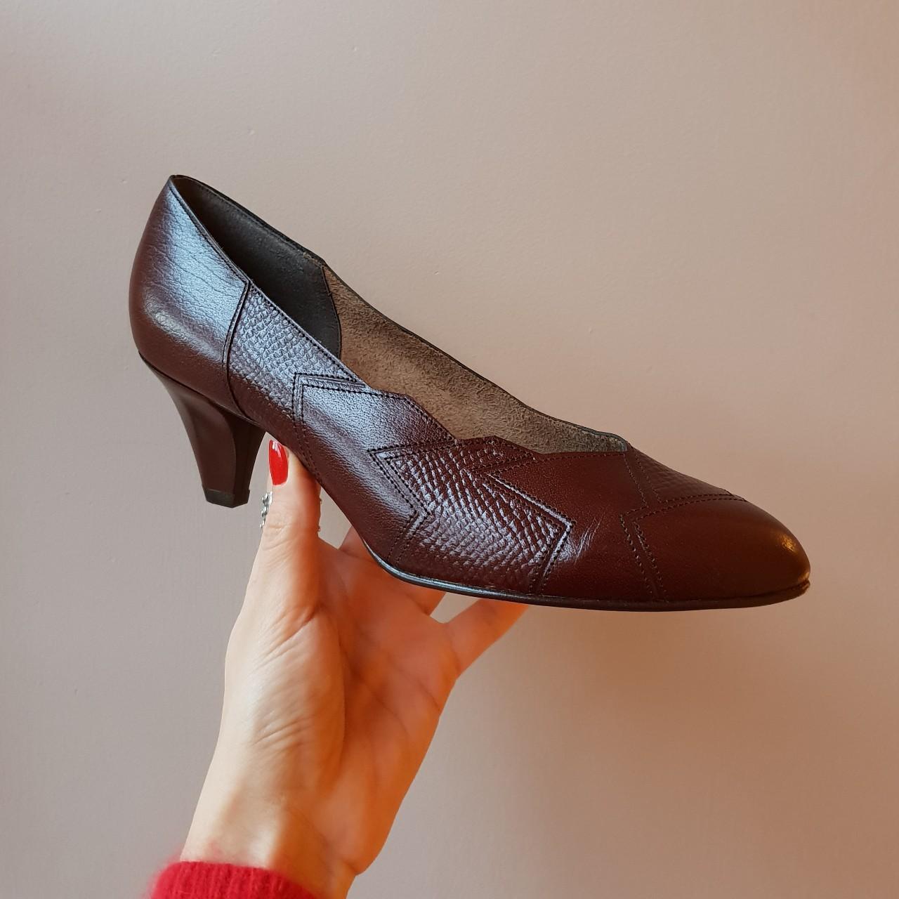 brown leather court shoes uk