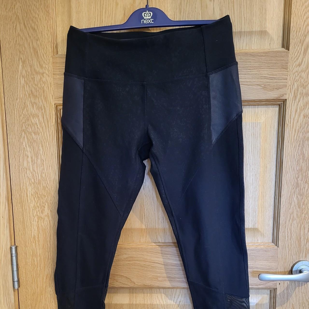Black leggings - super warm and comfy 🌸Size: UK10 - Depop