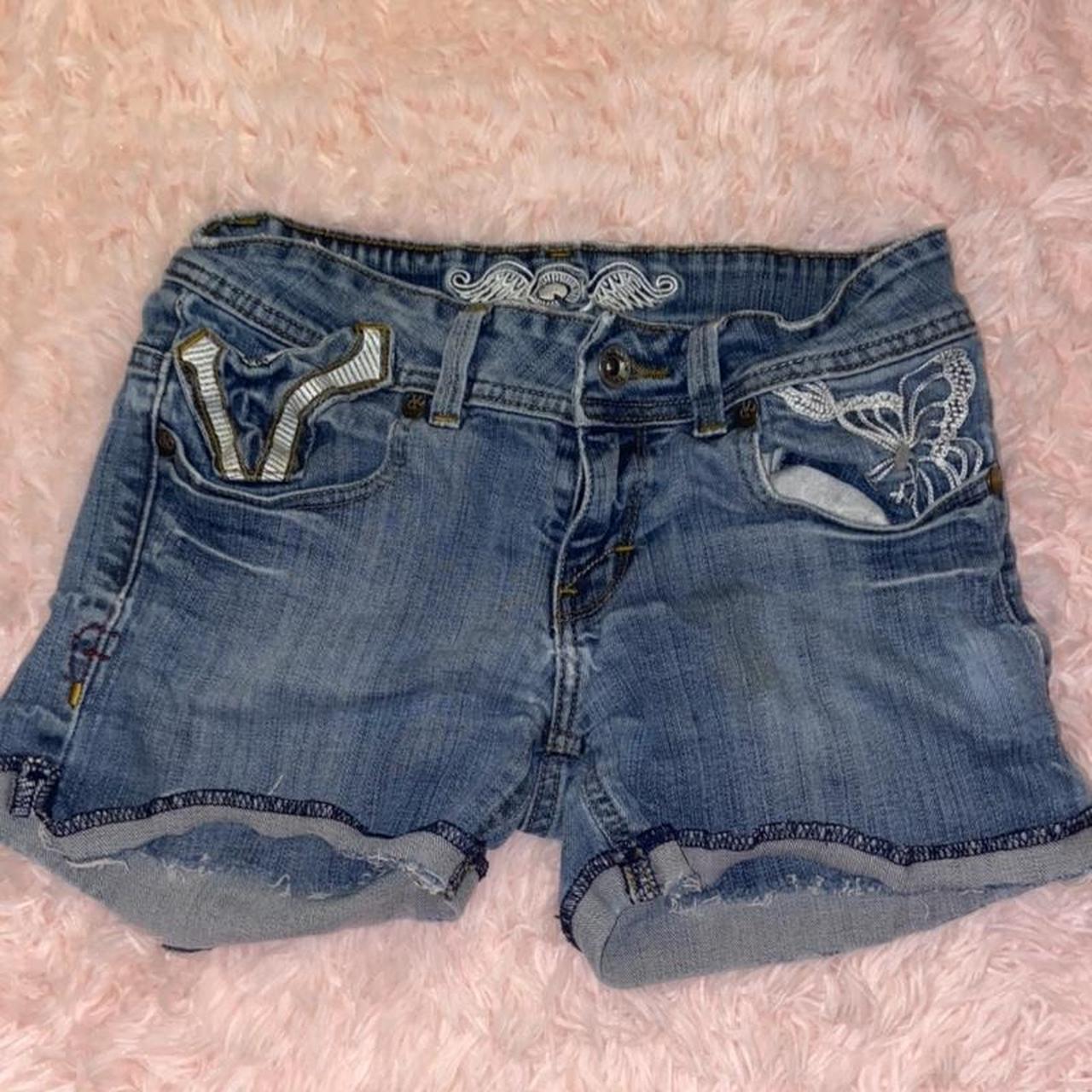 Von Dutch Women's White and Navy Shorts | Depop