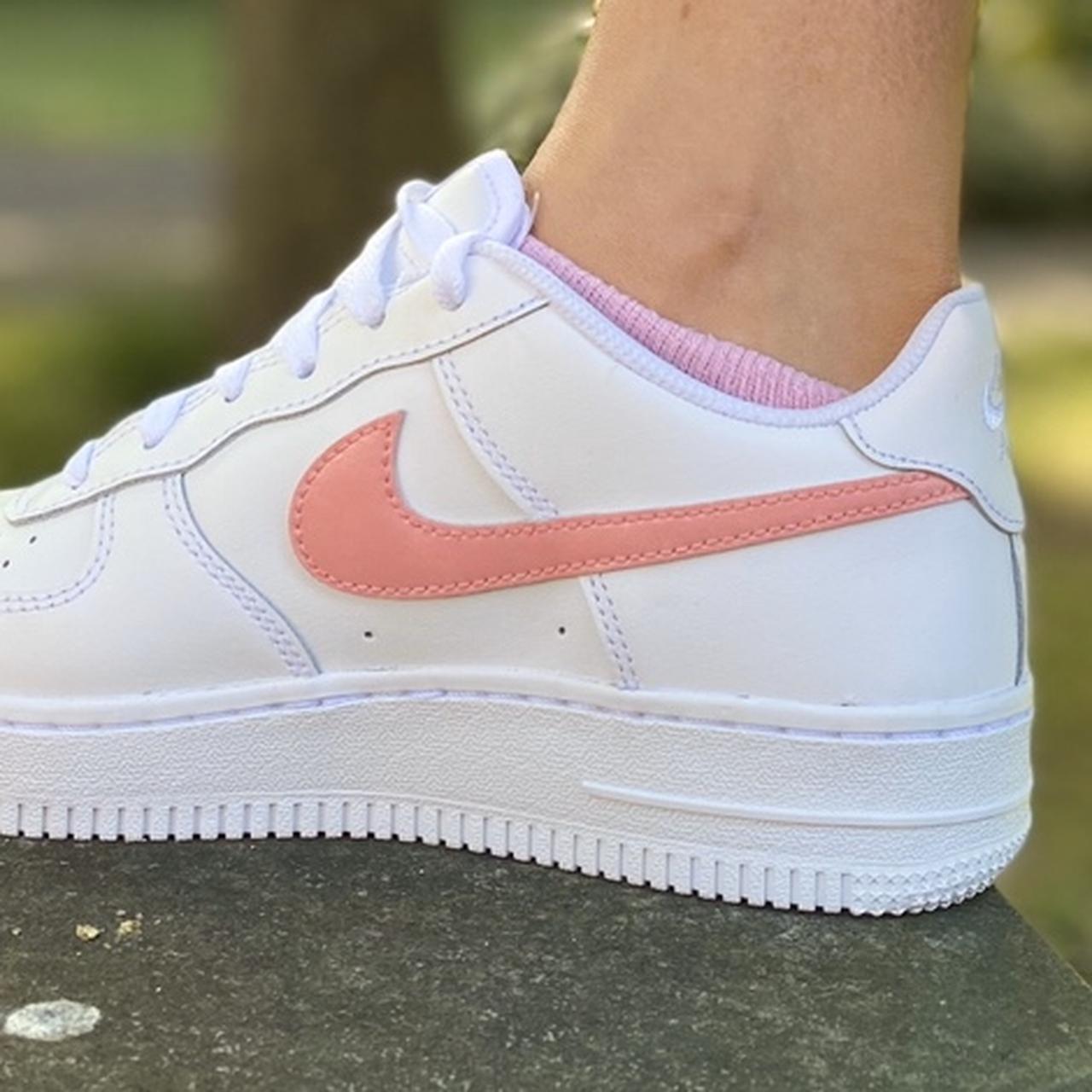 Oracle pink air hot sale force 1