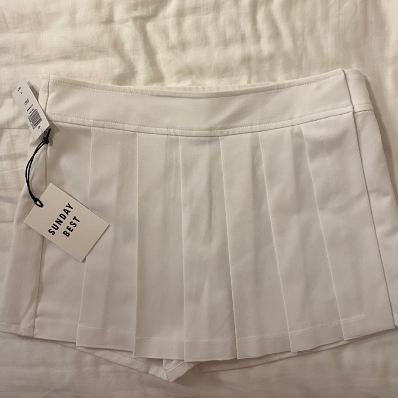 BNWT aritzia rowan tennis mini skort in white, size... - Depop