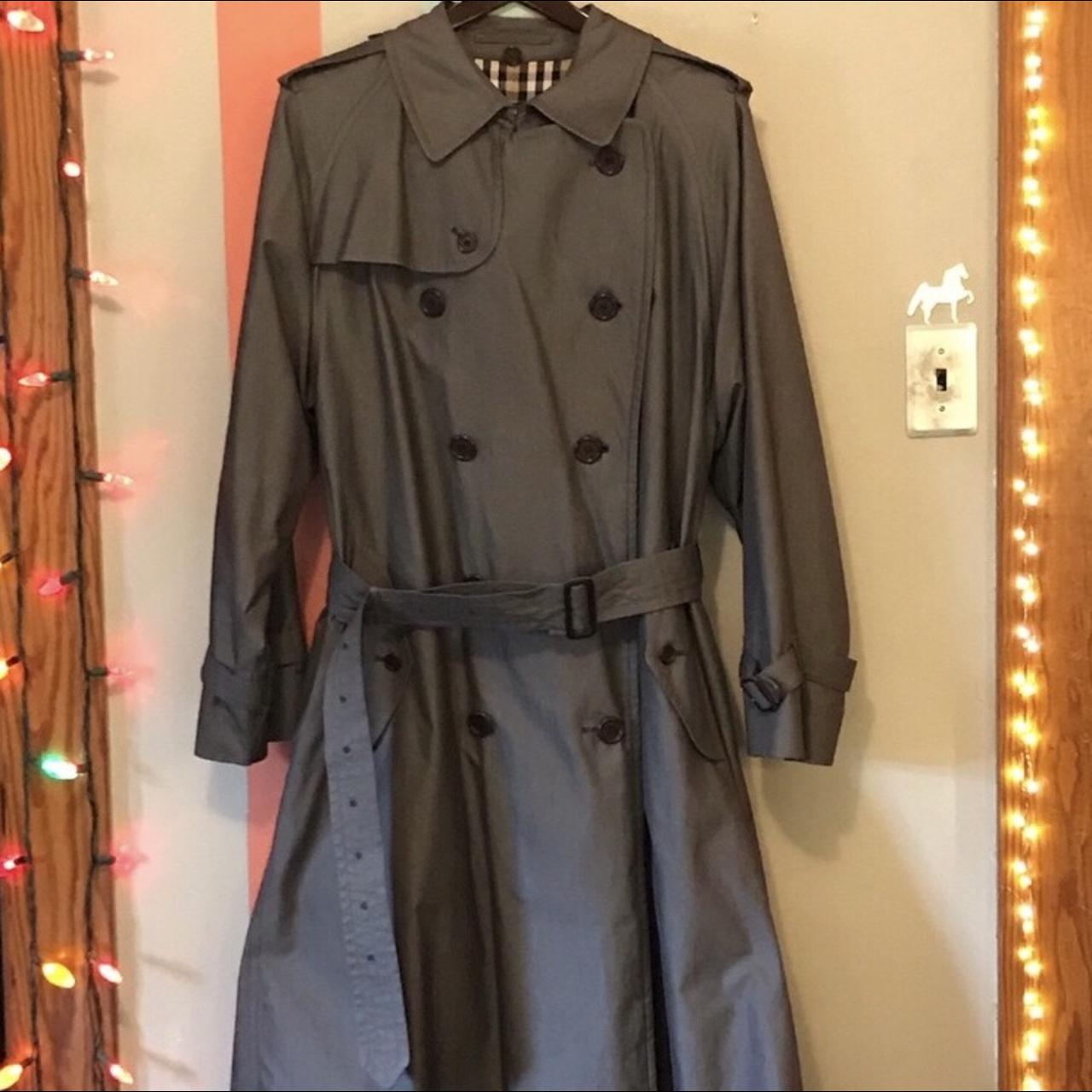 Burberry trench coat discount mens second hand