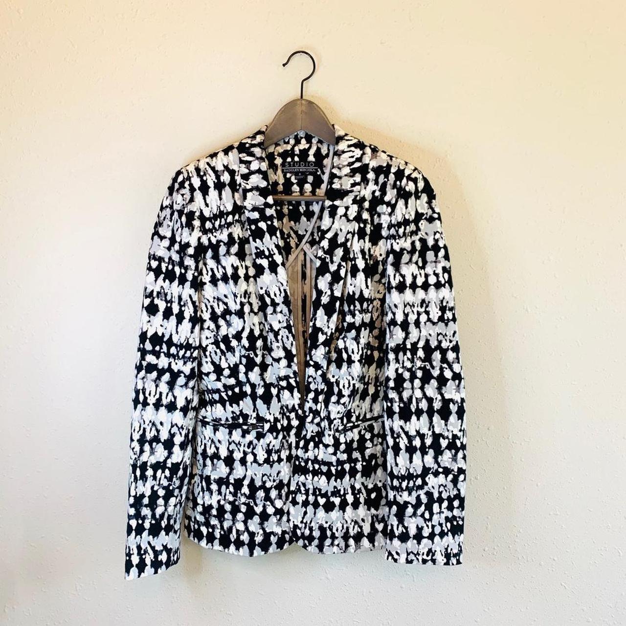 Badgley Mischka Women's Black and White Jacket | Depop