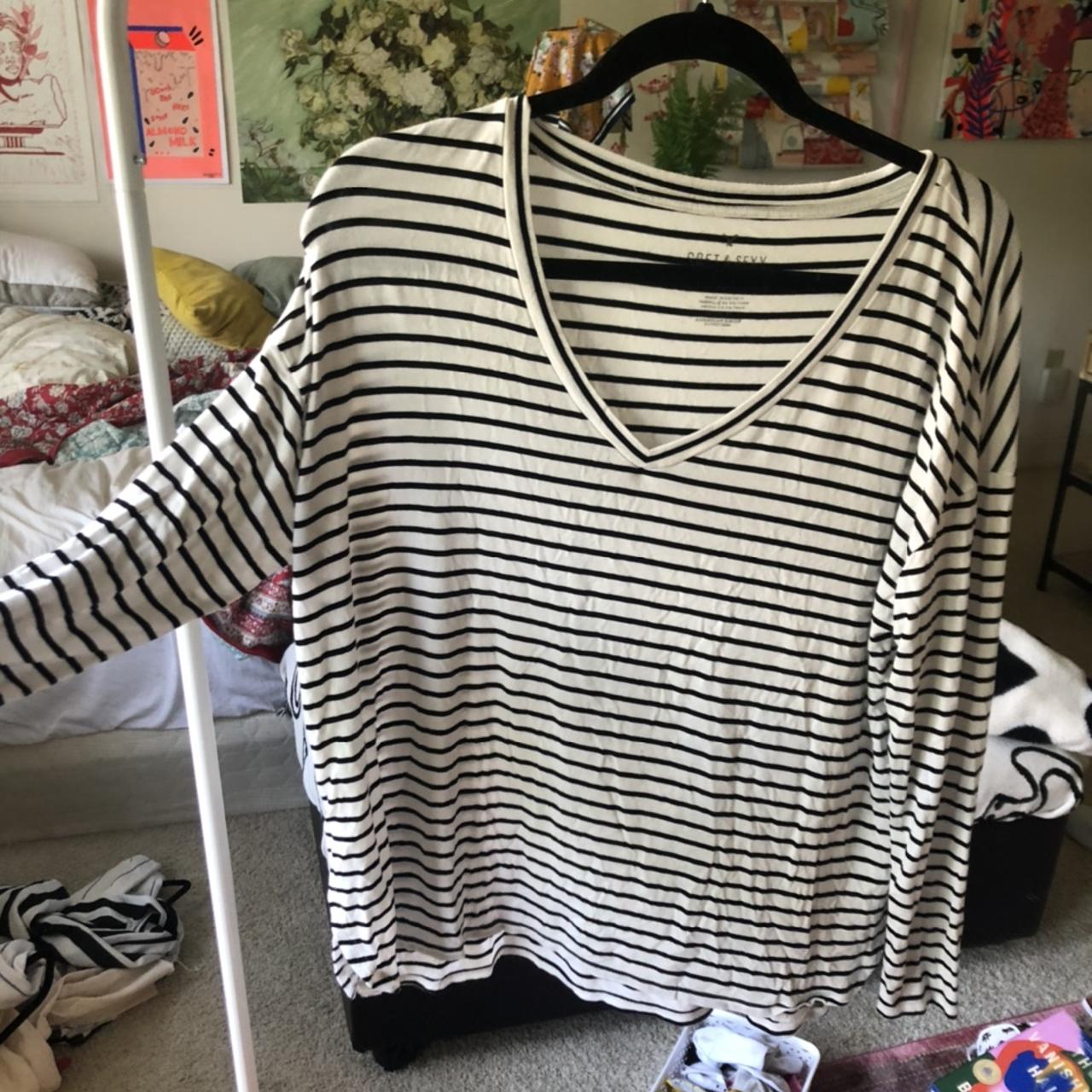 Black and white outlet striped shirt american eagle