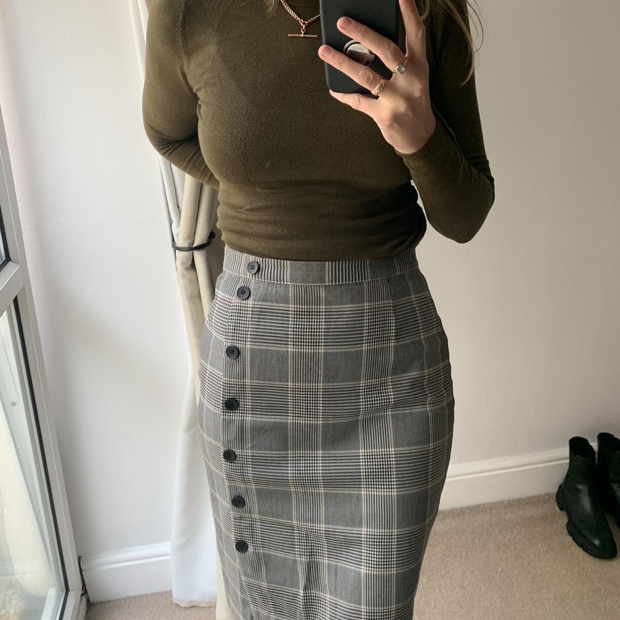 H&M tartan suit skirt in a tartan pattern Size... Depop