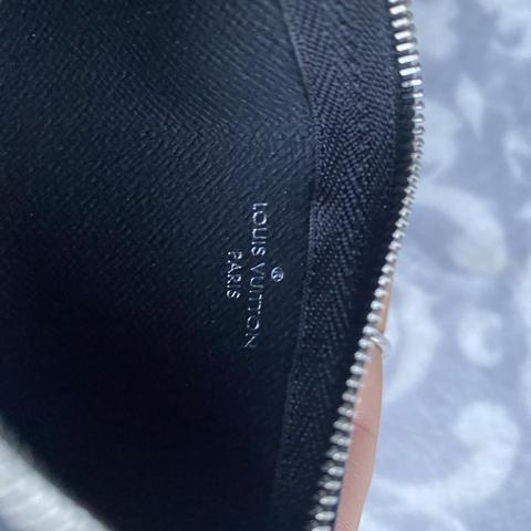 Louis Vuitton monogram key pouch Bought directly - Depop