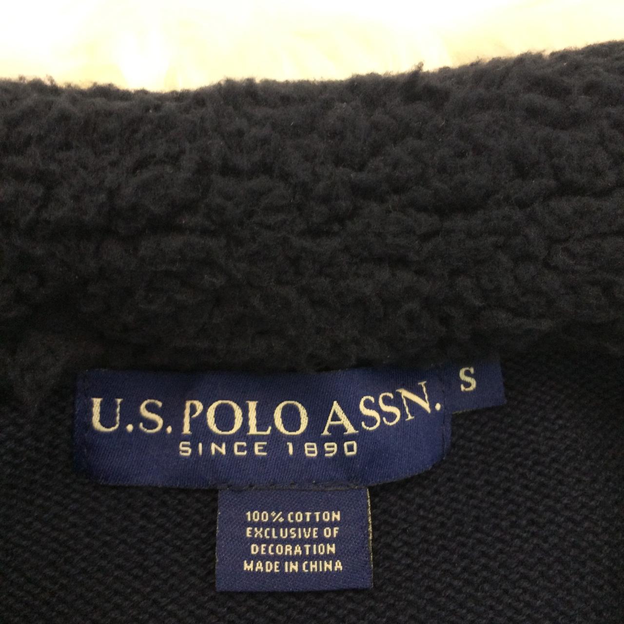 U.S. Polo Assn. Men's Navy and Red Jumper (3)