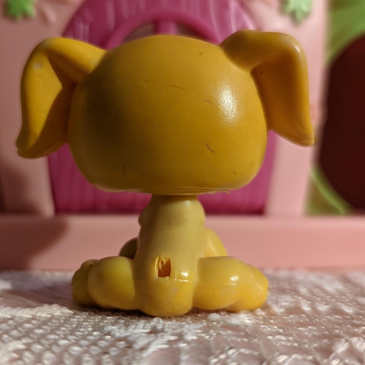 Littlest Pet Shop Golden Retriever #21 Golden... - Depop