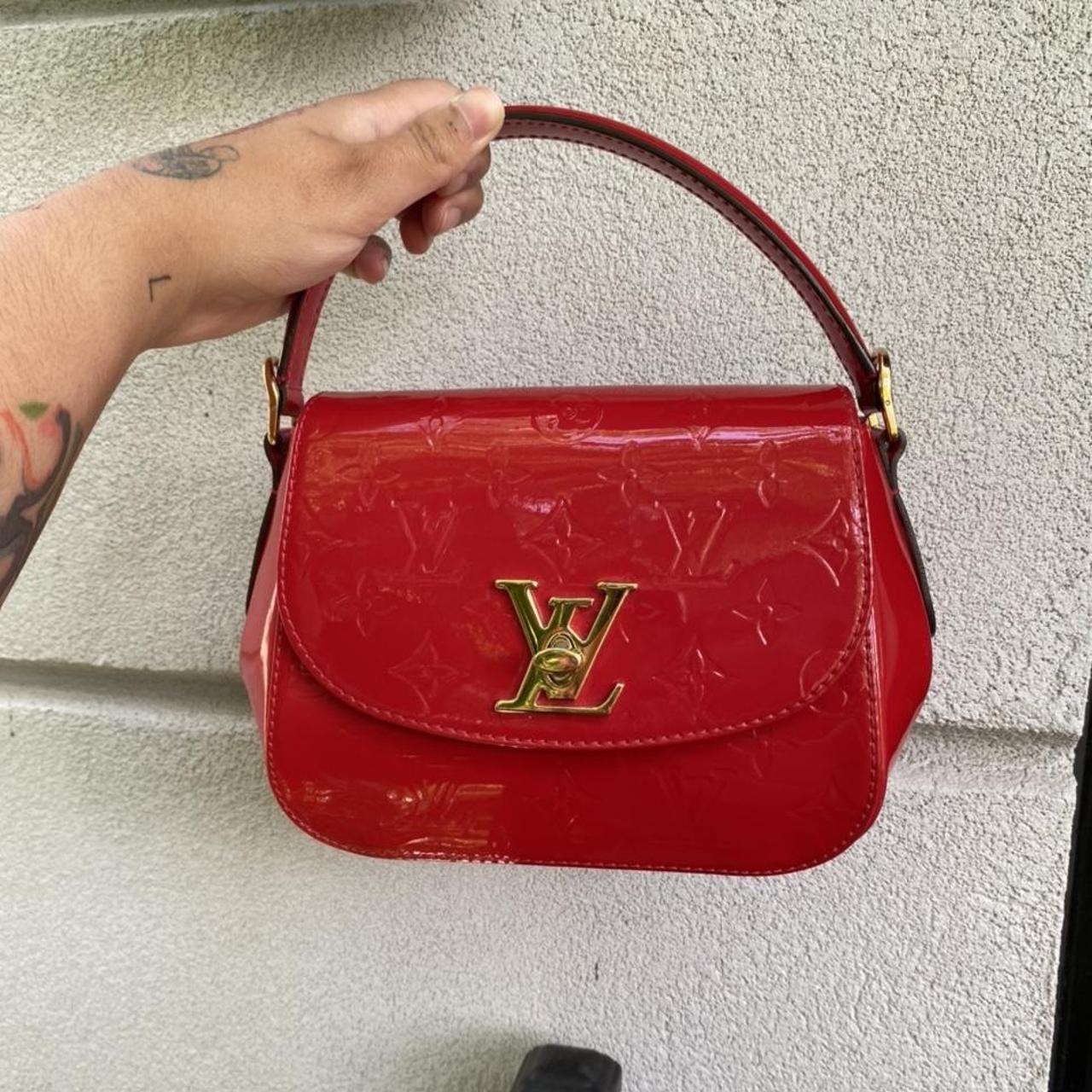 A CHERRY VERNIS LEATHER PASADENA BAG WITH GOLD HARDWARE, LOUIS VUITTON,  2016