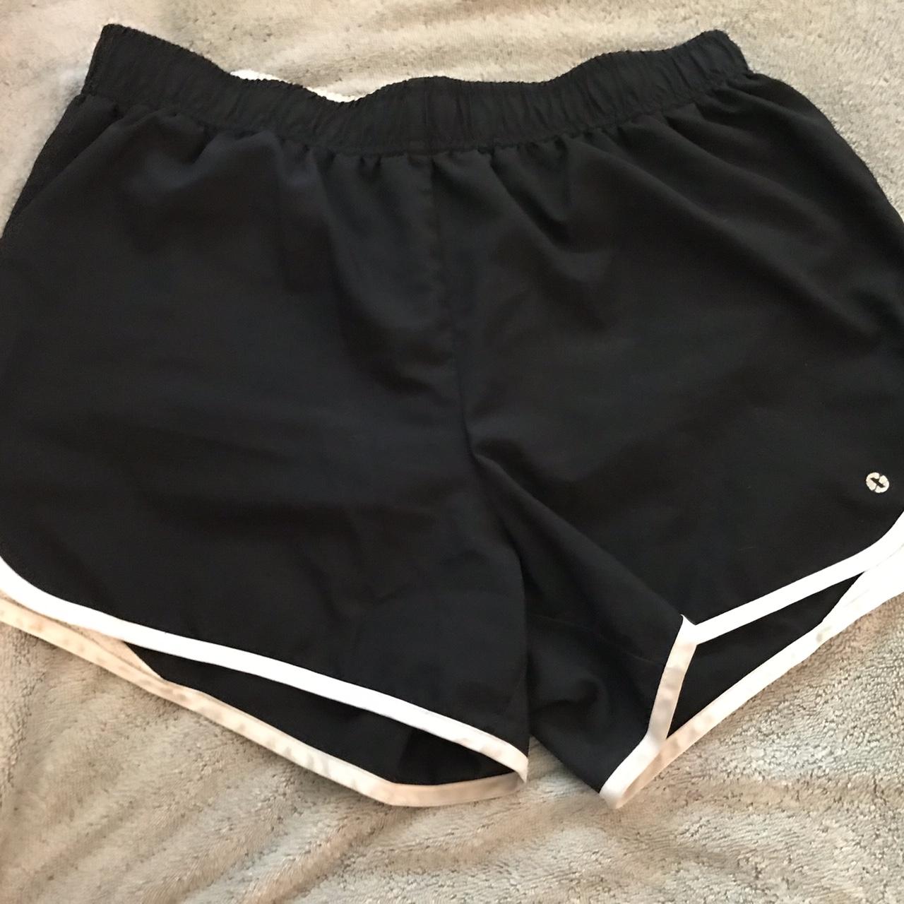 JCPenney Women's Black and White Shorts Depop