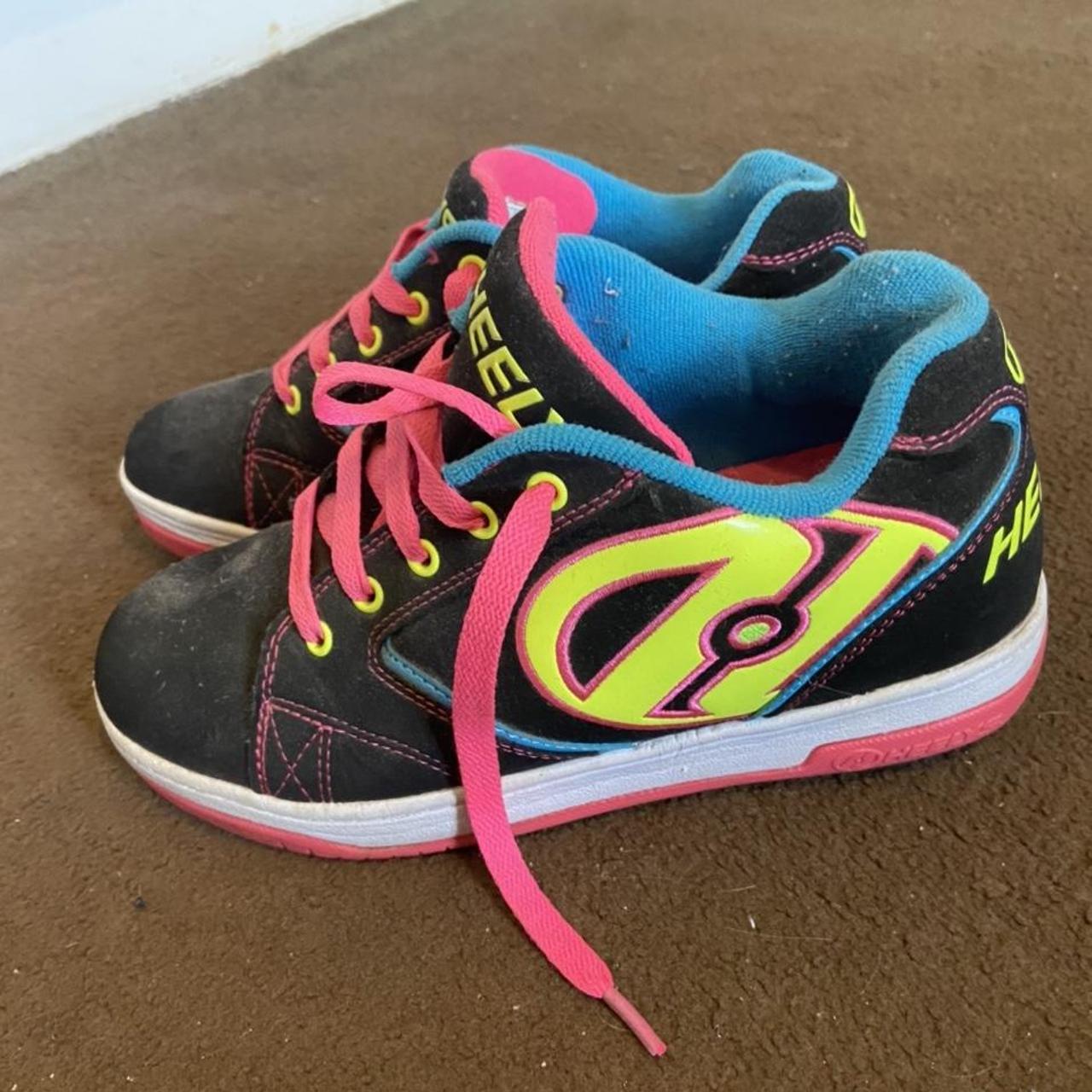 HEELYS size 4! Been worn a few times, still working... - Depop