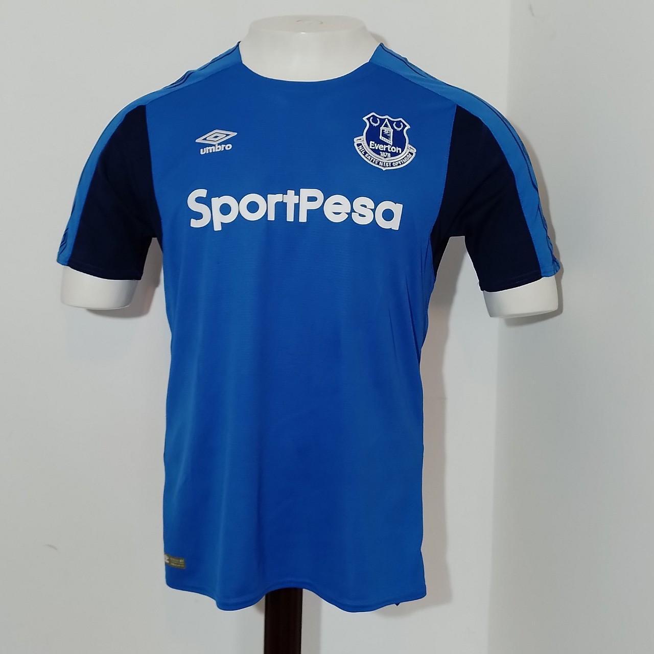 Everton FC Home Soccer Jersey 2017 - Umbro Adults Small