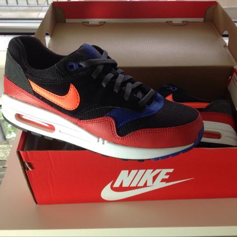 nike air max 1 black black