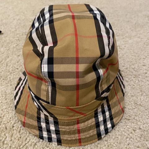Burberry Vintage Check Bucket Hat Medium – Sacdelux