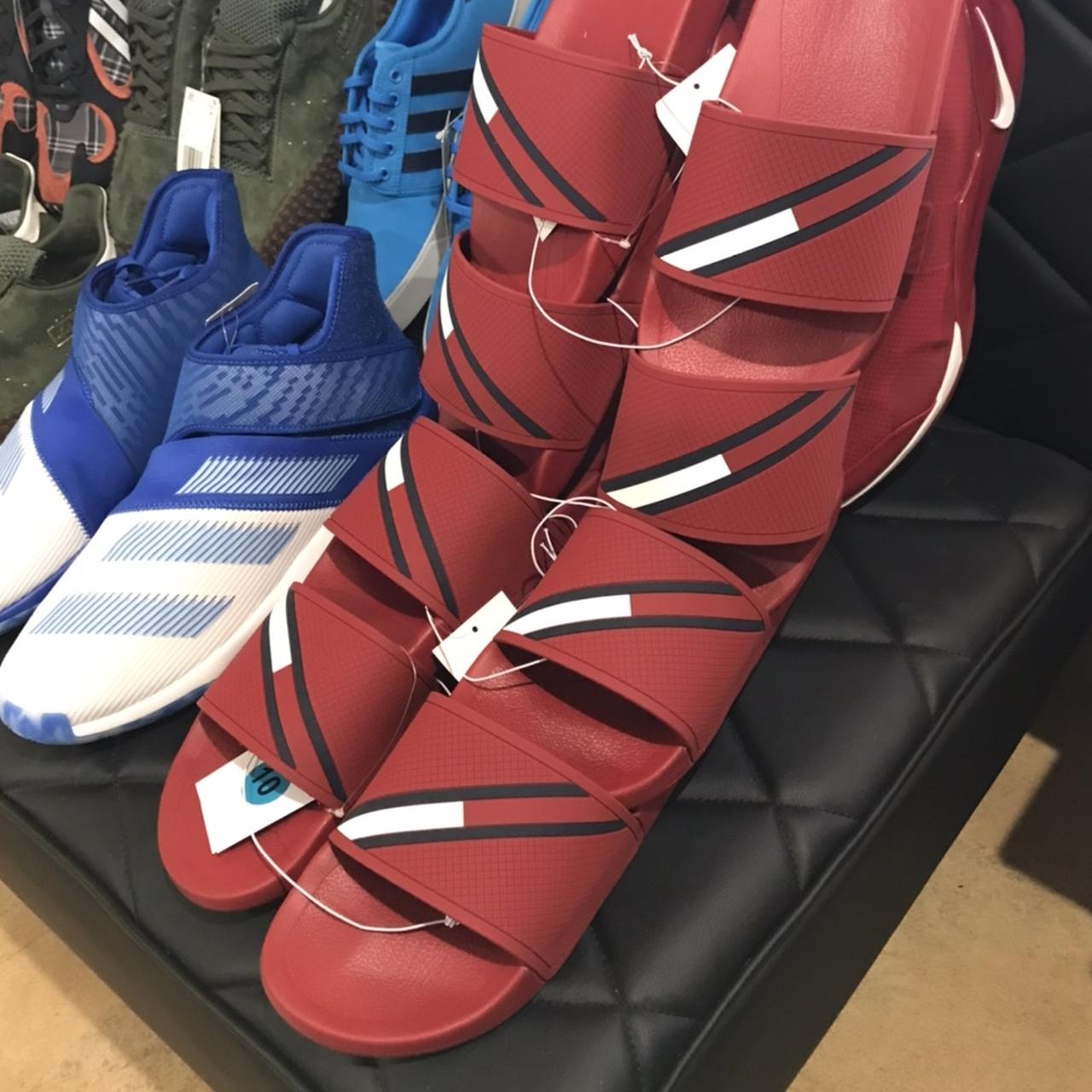 tommy hilfiger slides mens