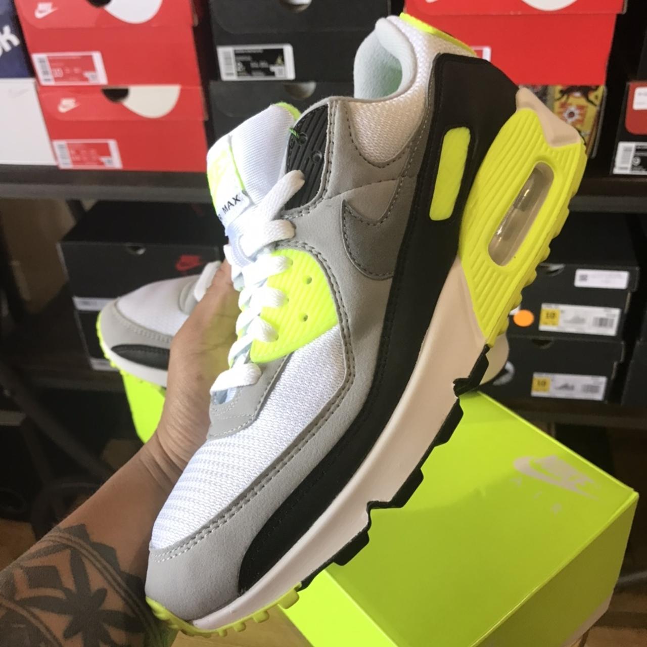 air max 90 men size 10