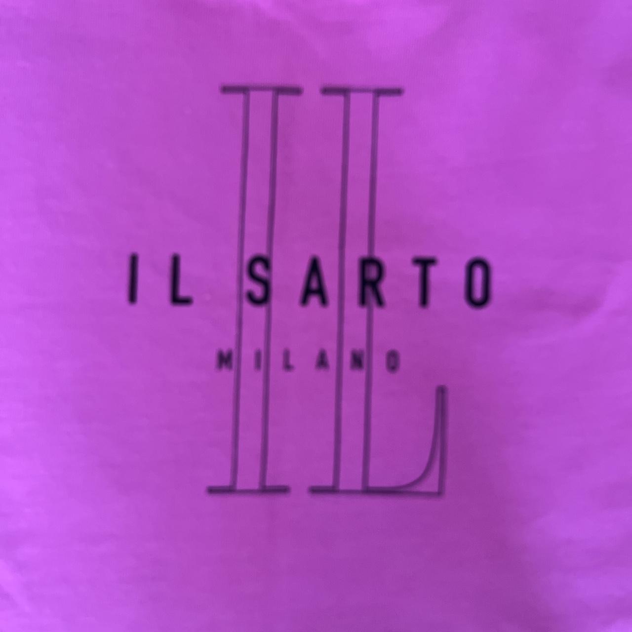 Il Sarto pink crop top NEEDS TO GO ASAP! instant... - Depop