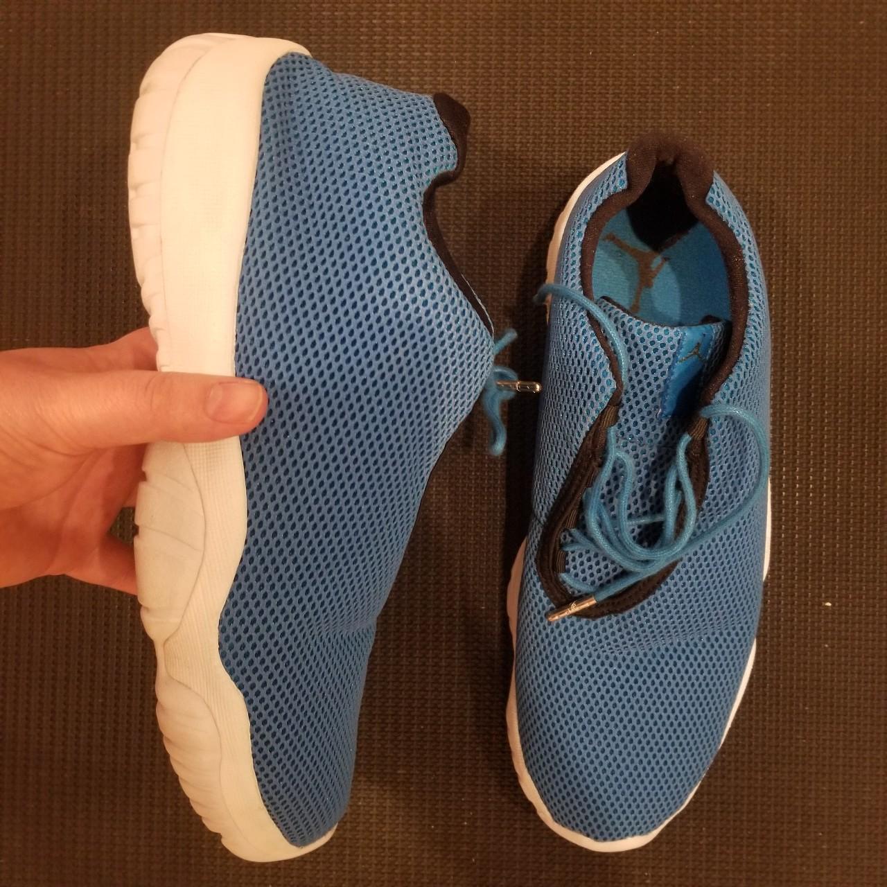 jordan future low photo blue