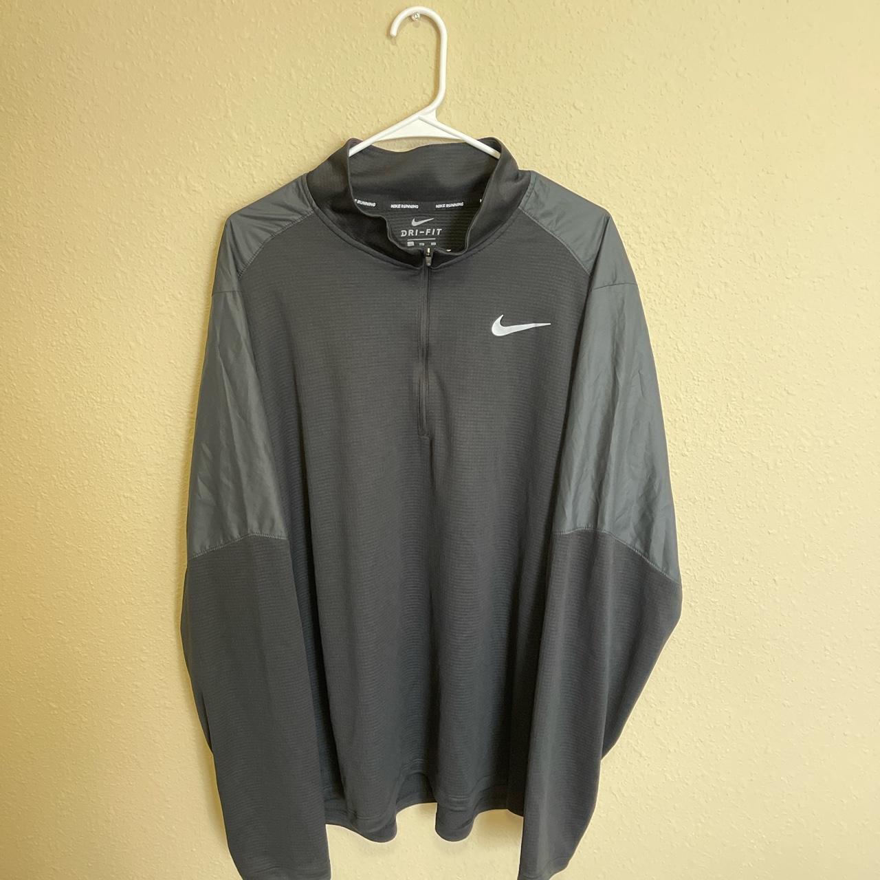 nike 3 quarter zip up