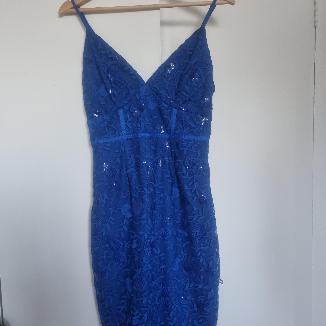 Lipsy midi dress Only worn once for prom Slight... Depop