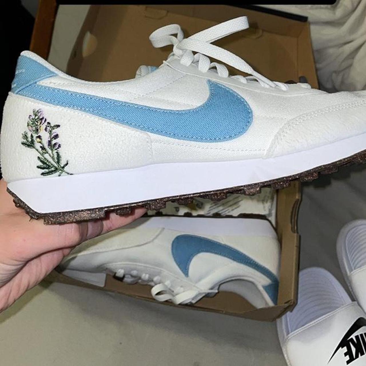 Nike blue flower on sale shoes