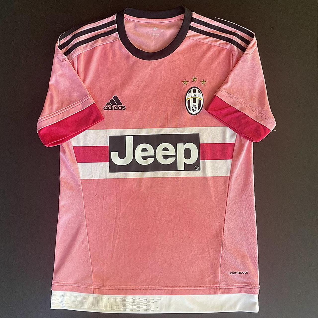 drake pink juventus shirt