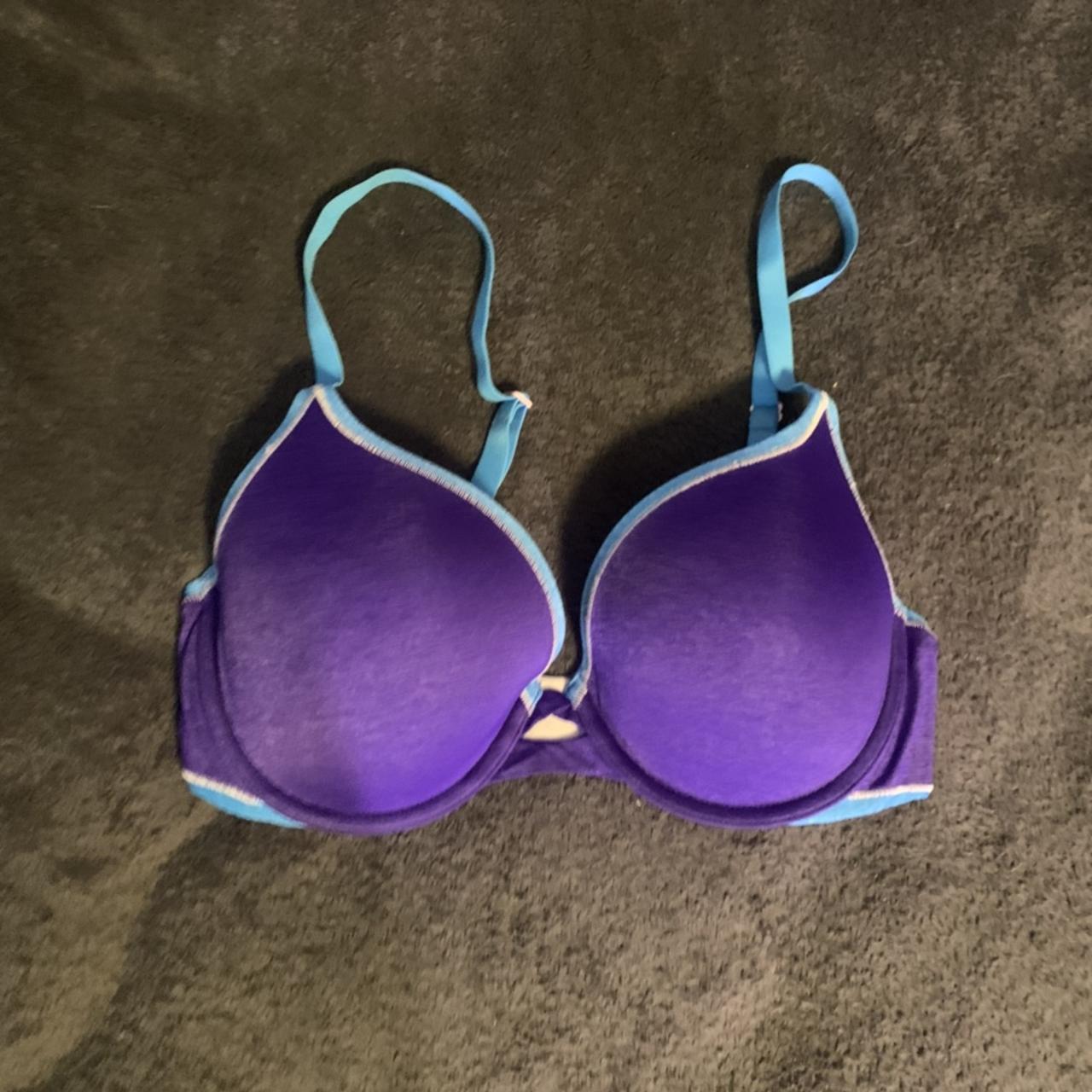 Victoria secret push up bra. Lightly used with - Depop