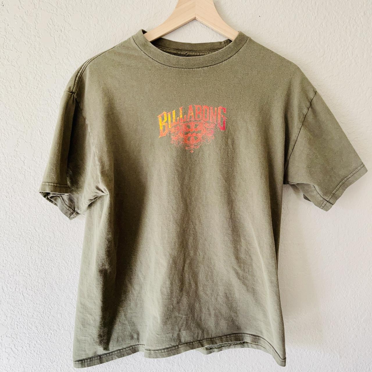 Y2k Billabong olive green tee w cool pattern on... - Depop