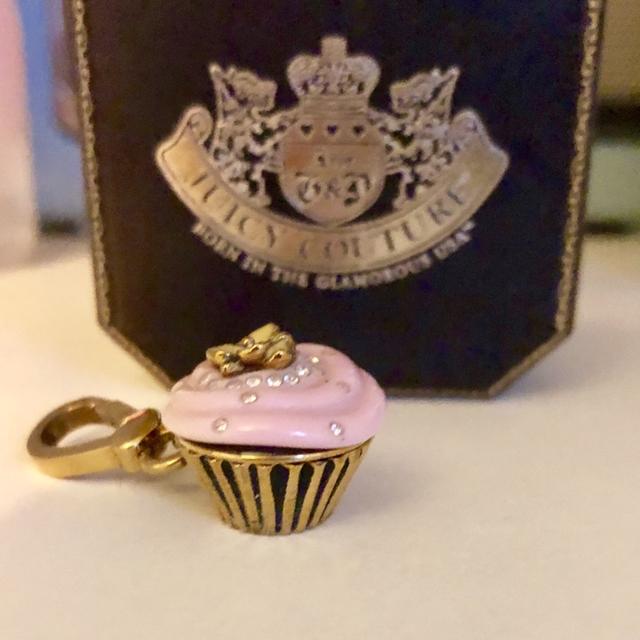 Juicy Couture Pink Cupcake Necklace