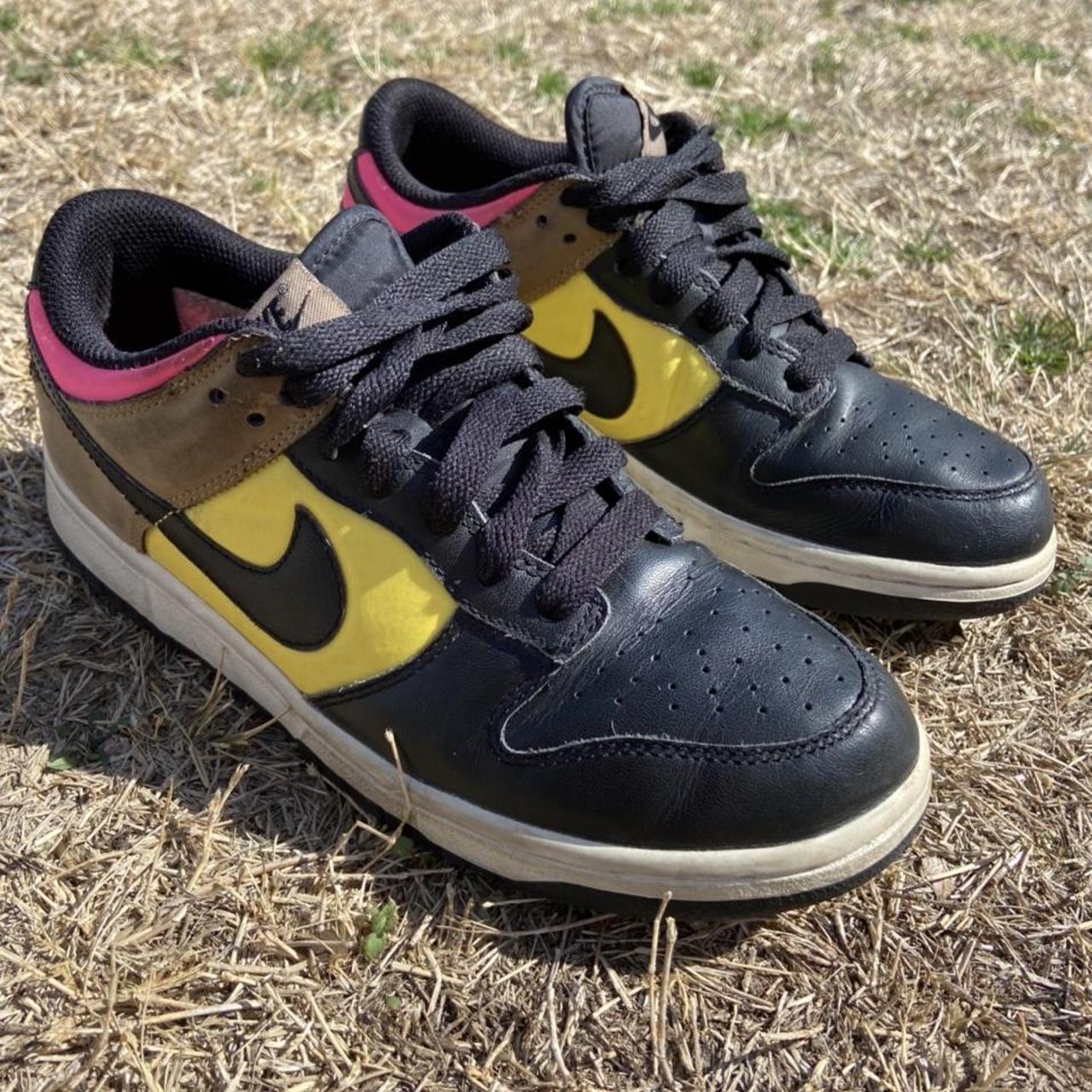 yellow and brown dunks