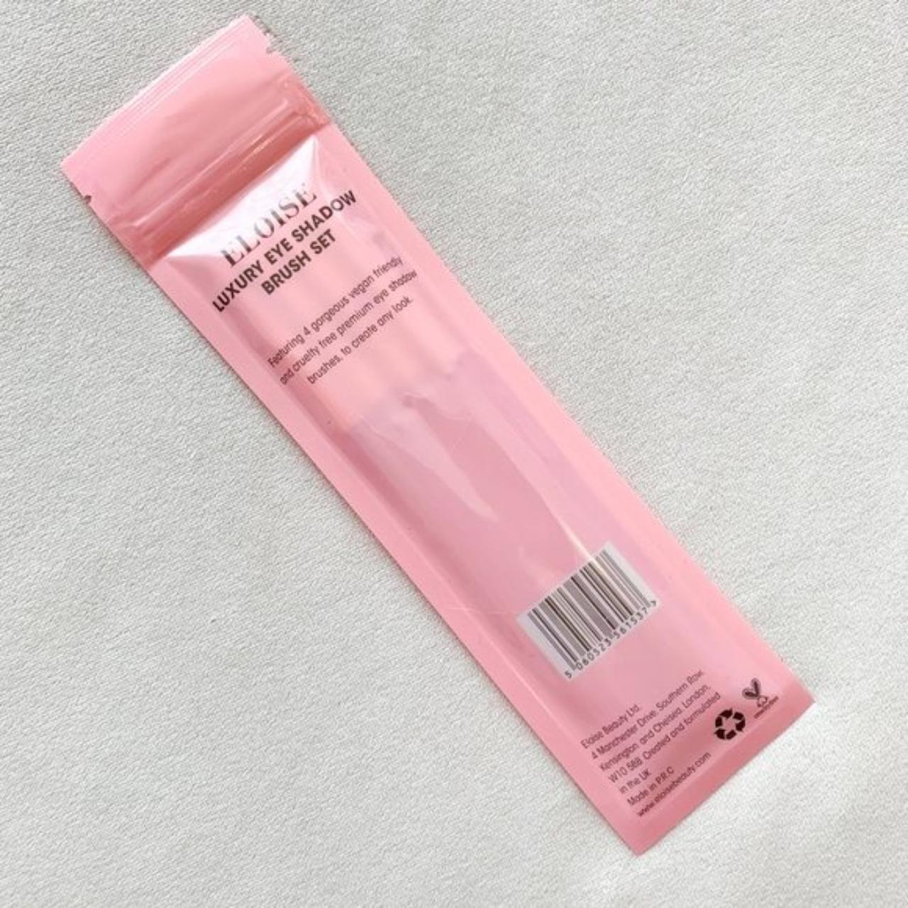 Eloise Crystal Luxury Eyeshadow Brush Set in... Depop