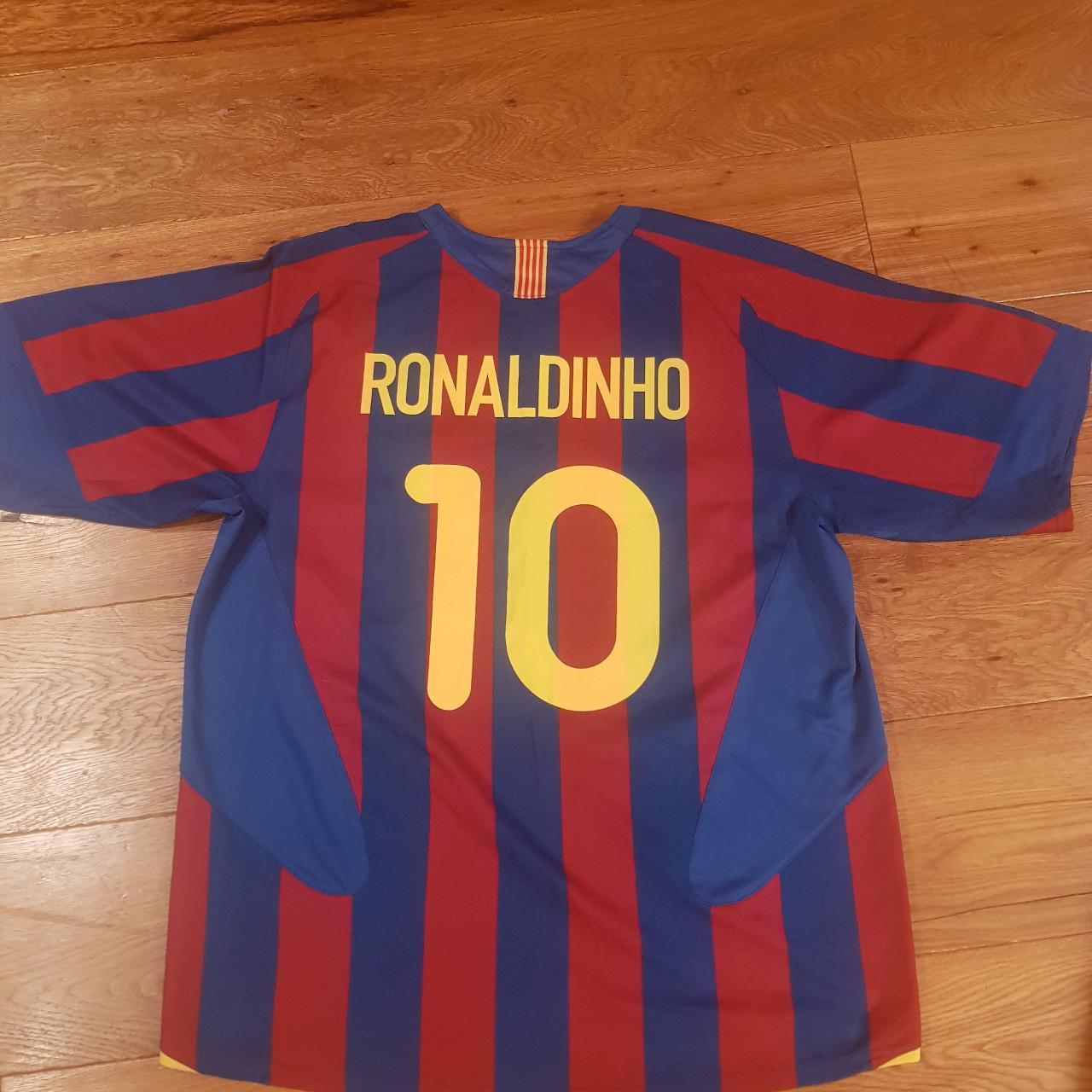 ronaldinho barcelona jersey