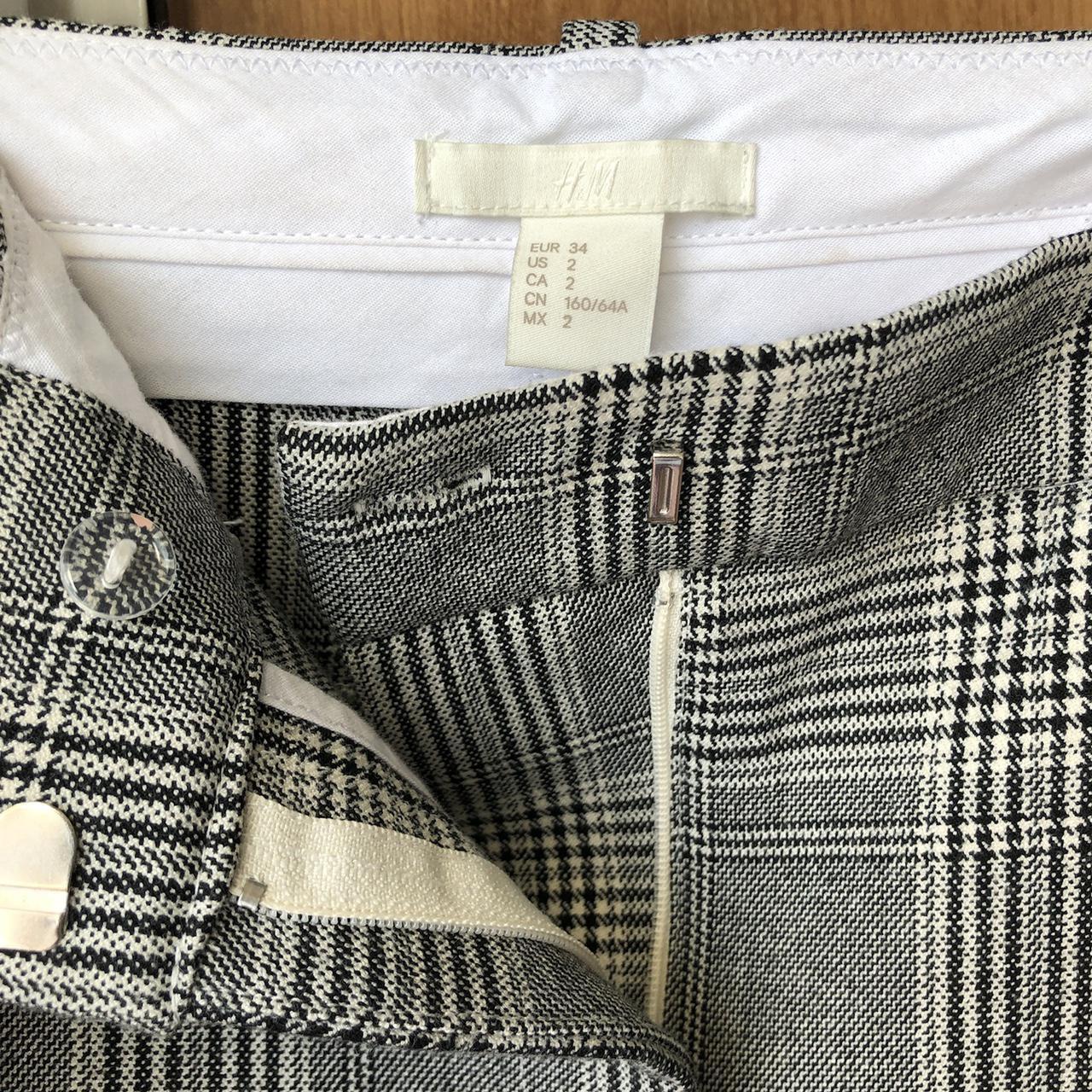 H&M plaid / tartan trousers in grey tones - EUR 34... - Depop