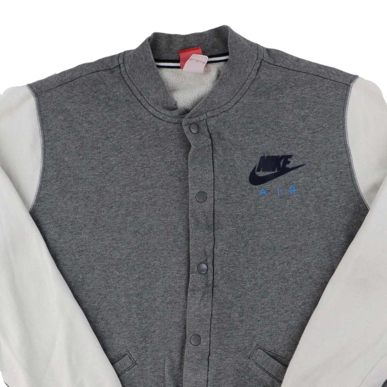 basic nike jumper