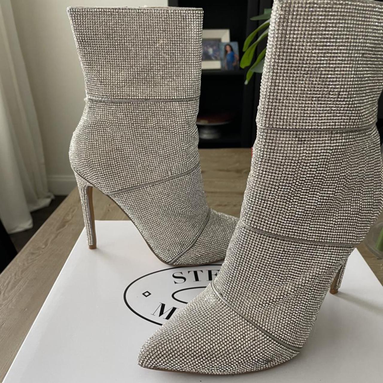 Steve Madden Glitter Booties • such a cool statement... Depop