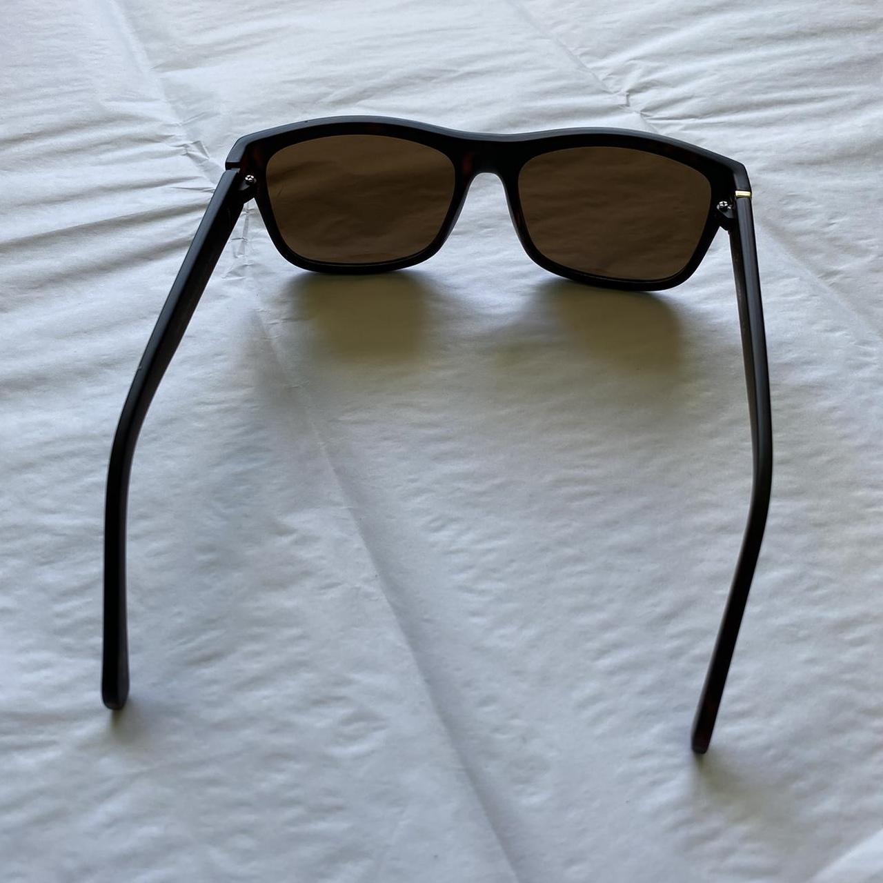 Fossil Men's Black and Brown Sunglasses (2)