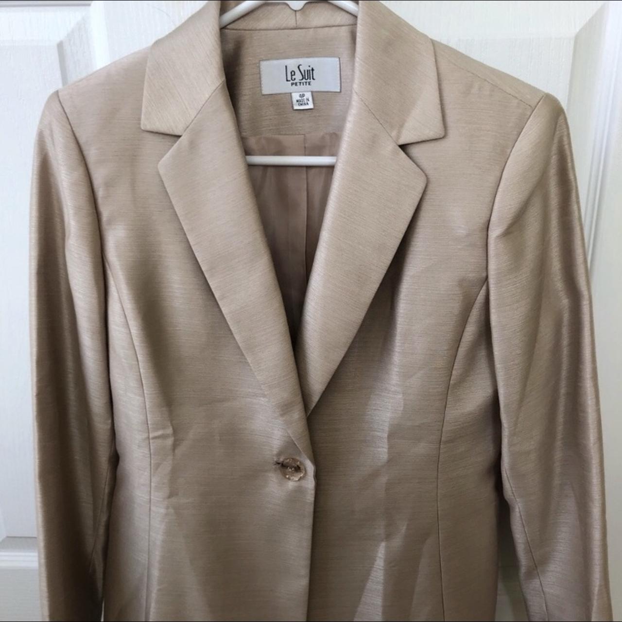 Tan colored blazer jacket 🧸 Small shoulder pads... - Depop