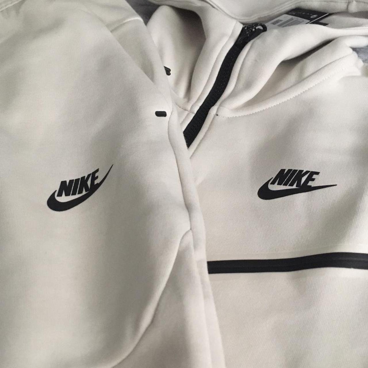 vinted nike tech fleece