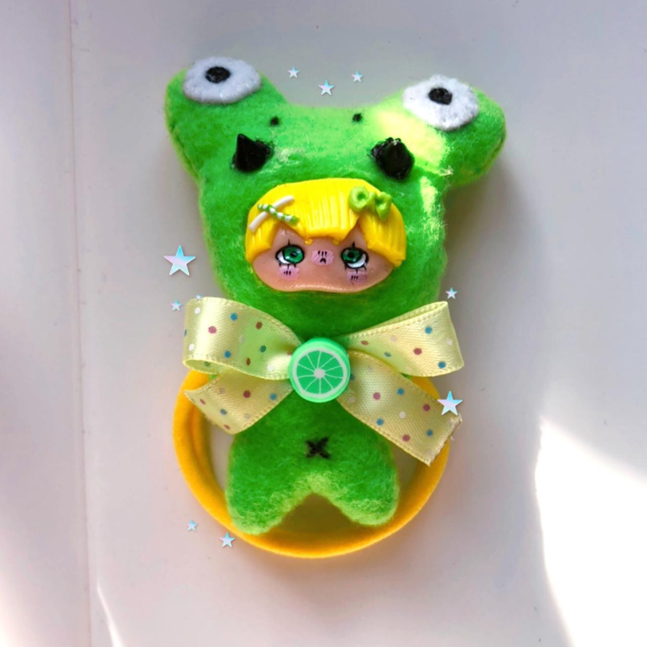 Women's Green and Yellow Hairaccessories Depop