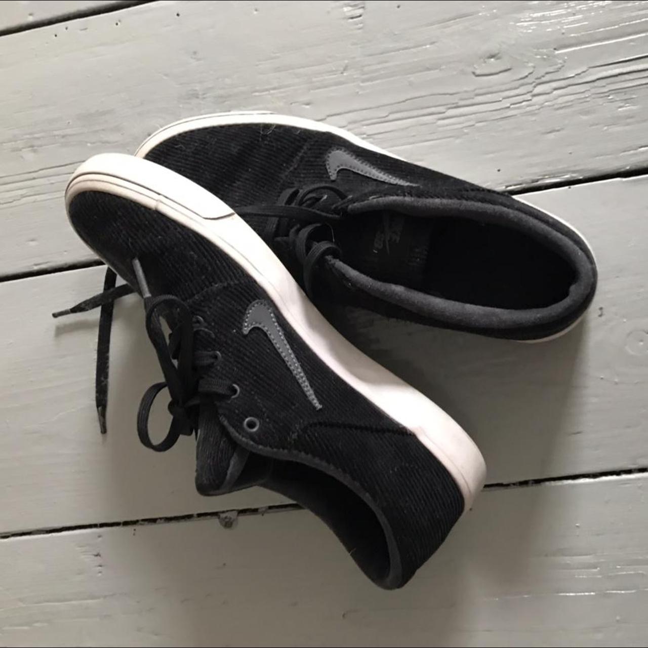 Nike Women's Trainers | Depop