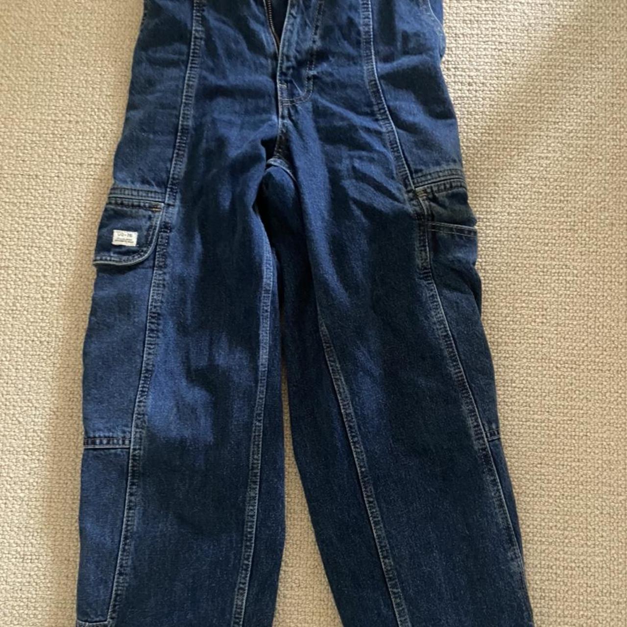 Urban outfitters Cargo jeans, W24 L32, waist would... - Depop