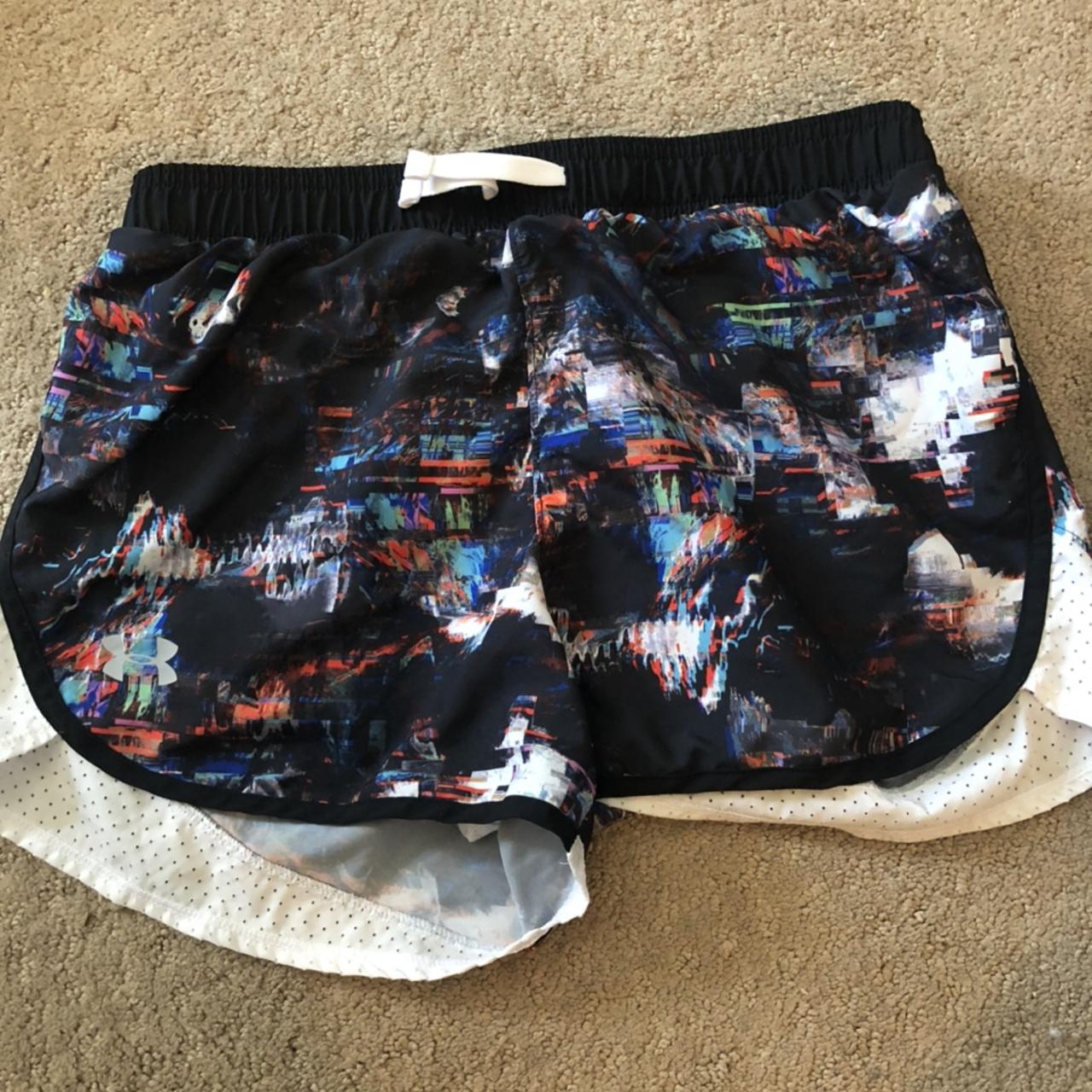 under armour sweatpants sz. youth XL (fits the same - Depop