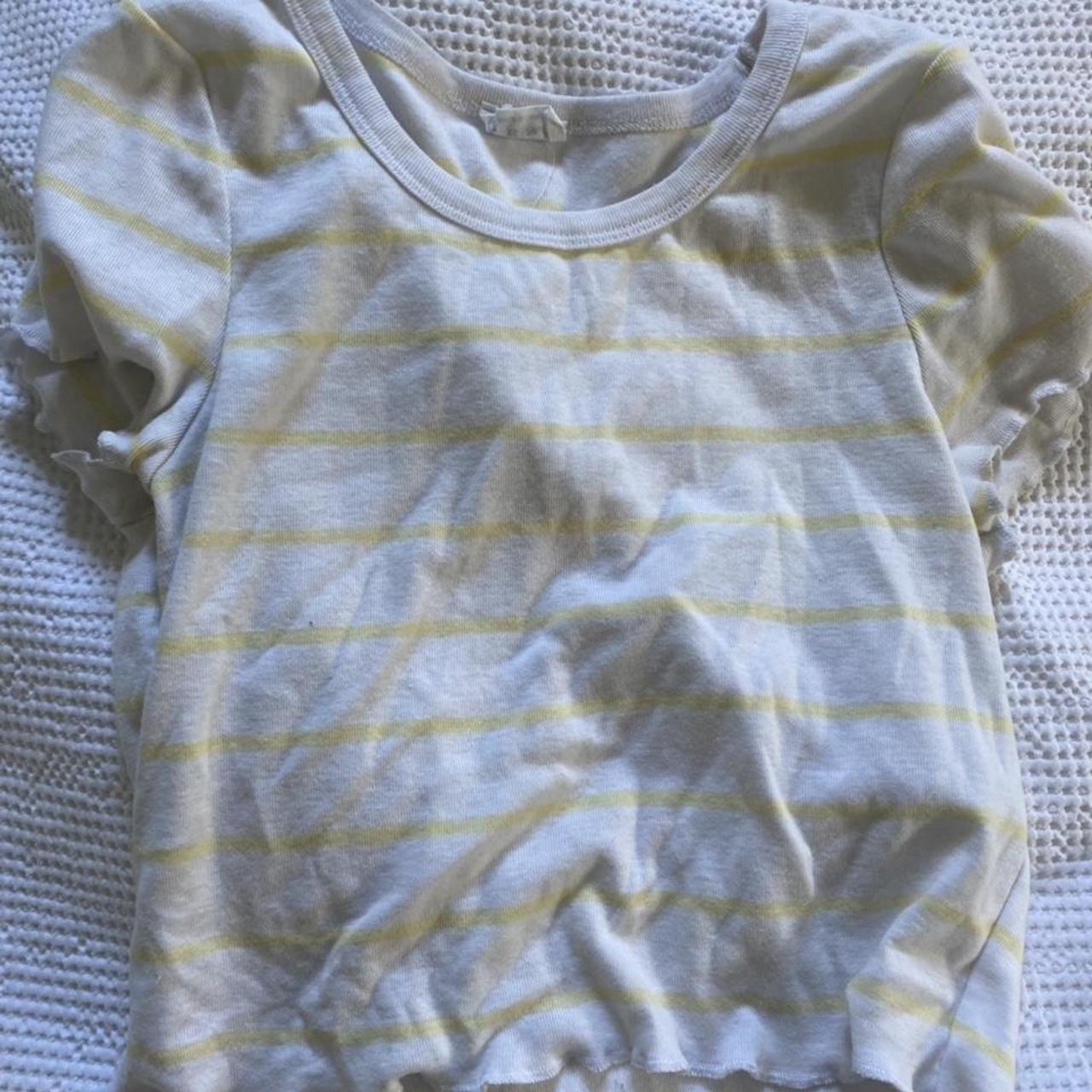 Cotton on baby tee, worn a few times Depop
